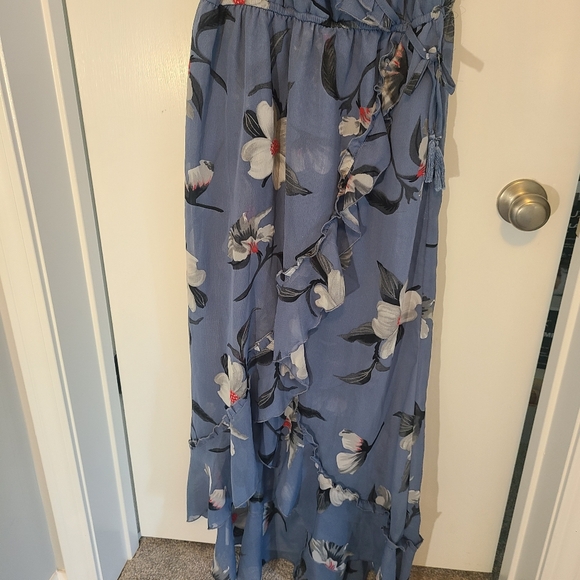 Hint of Blush Long Maxi Flutter Dress Size Large Magnolia Floral Blue High Low - Picture 10 of 16